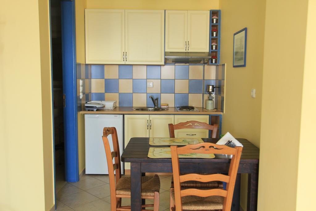 Iliobasilema Studios & Apartments Fiskardo Bilik gambar