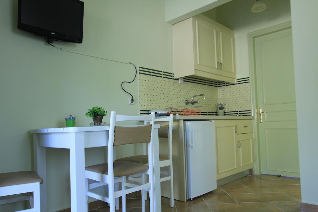 Iliobasilema Studios & Apartments Fiskardo Luaran gambar