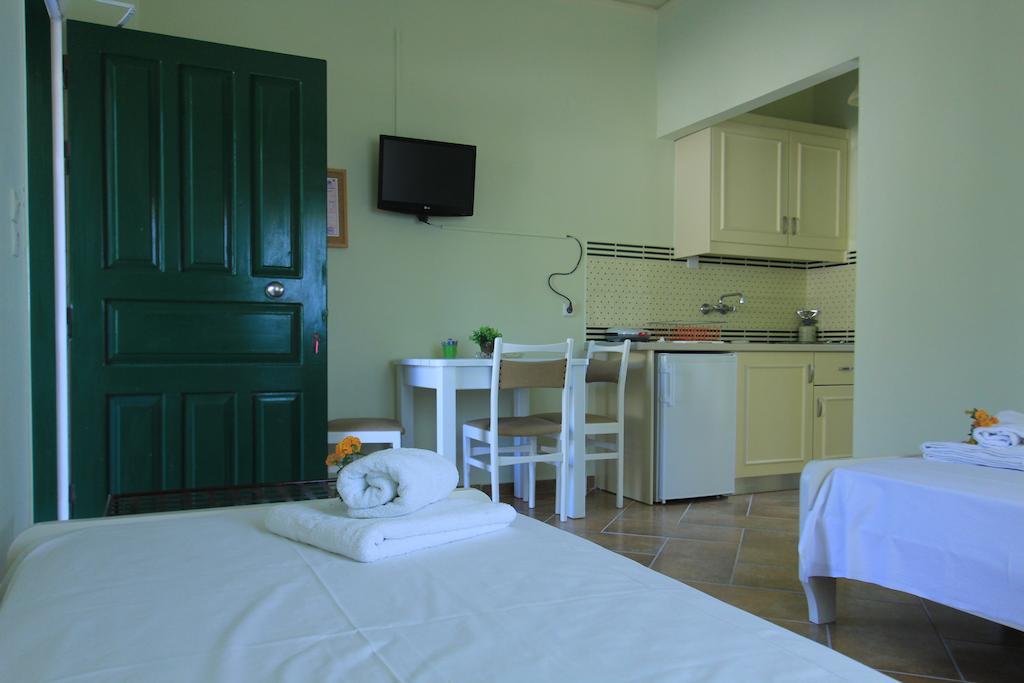 Iliobasilema Studios & Apartments Fiskardo Bilik gambar