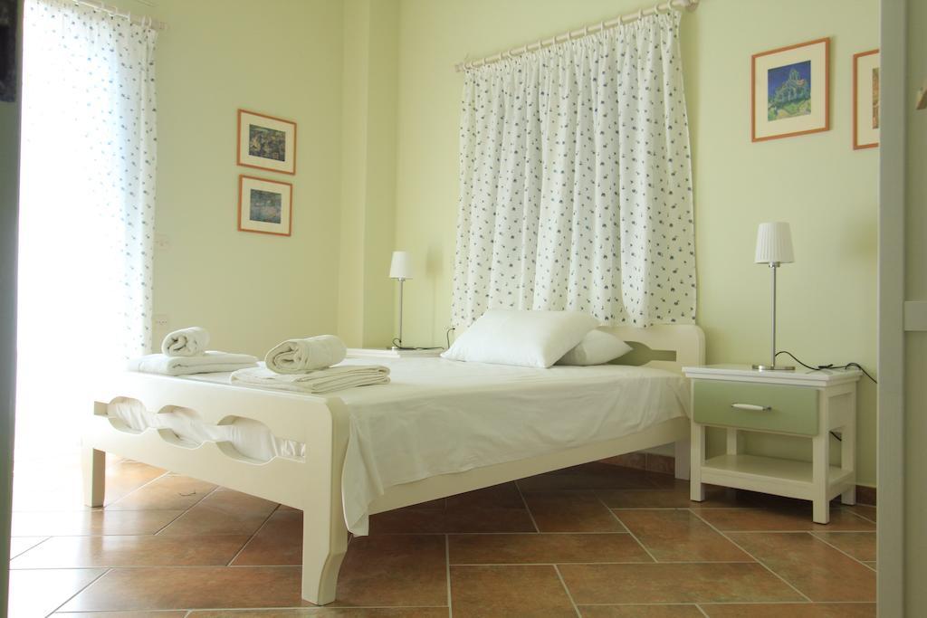 Iliobasilema Studios & Apartments Fiskardo Bilik gambar
